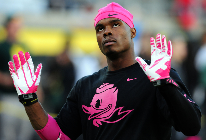 Illustration for article titled Check Out Oregon's Pink Uniform Schemes